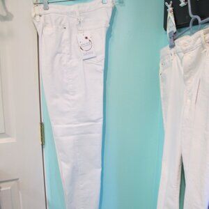 Going Going Gone Sale  $5 off each item Must sell by February 1